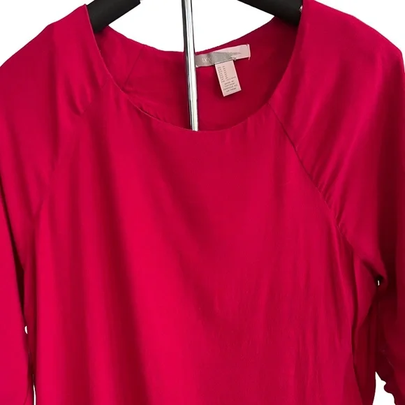 Elegant Red Women's Blouse - Picture 4 of 4